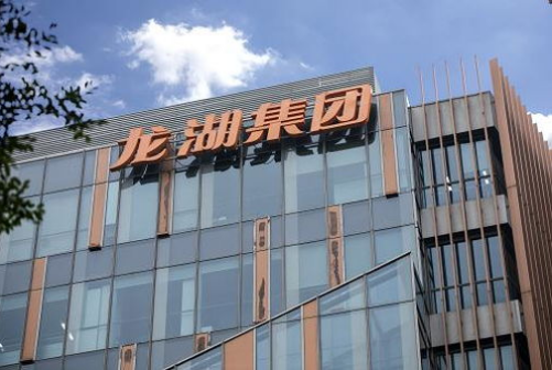 “地产一姐”龙湖吴亚军，白手起家，离婚分前夫200亿