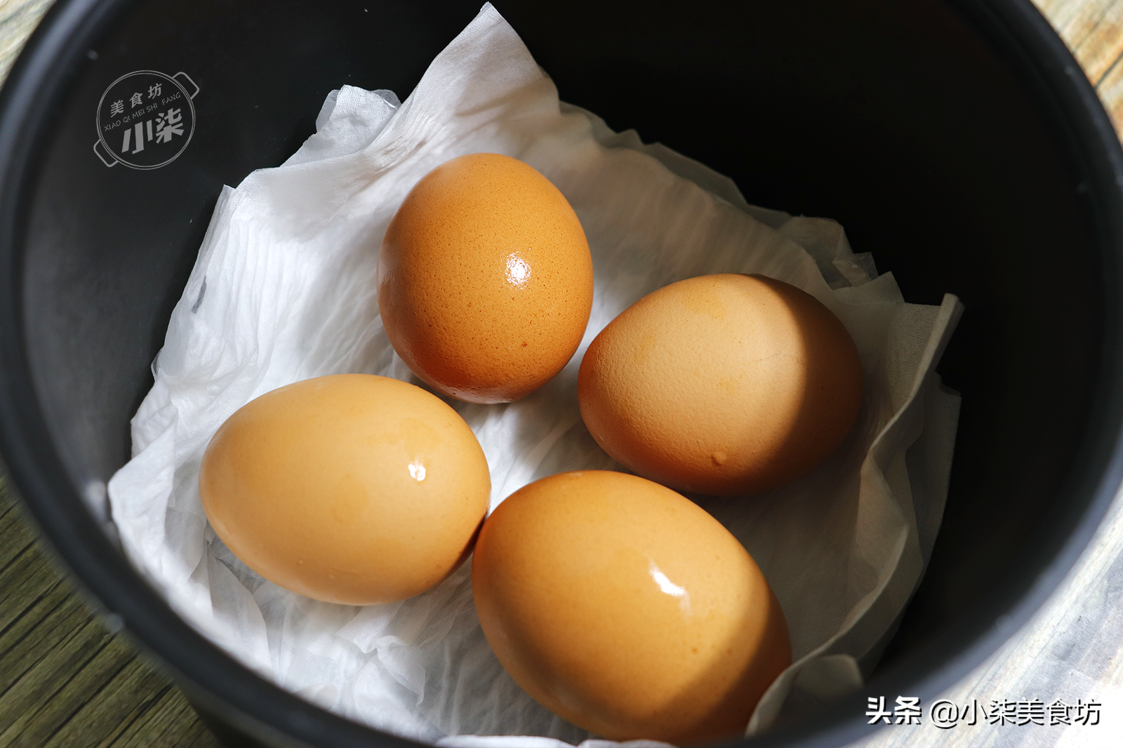 图片[8]-最近很火的煮鸡蛋 只需一张纸 鸡蛋2分钟出锅 软嫩适中口感好-起舞食谱网