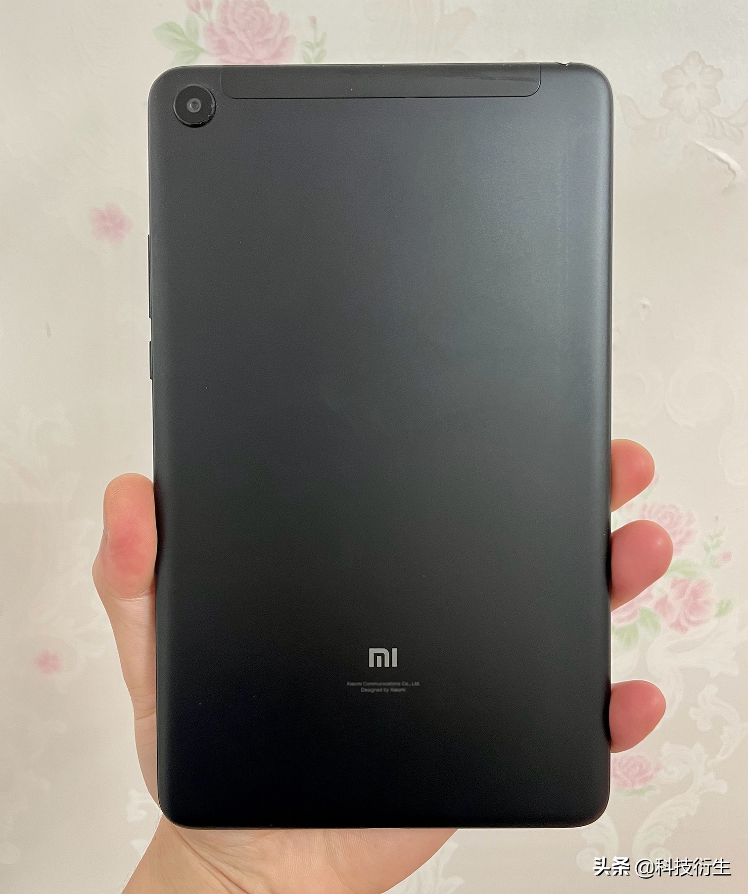 小米重启二个系列：小米平板、小米MIX，配置、外观有所曝光