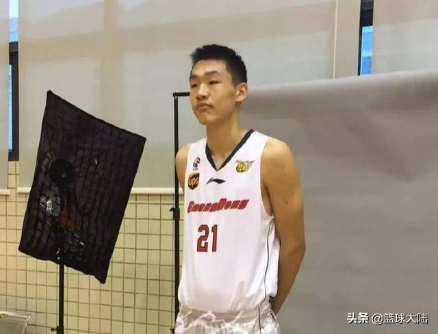 逐渐平庸！前广东宏远2米16高塔被名帅放弃，还