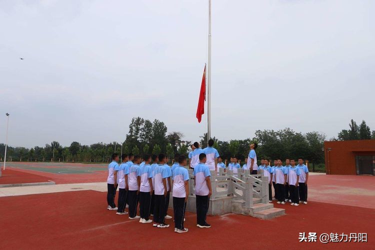 菏泽市实验中学举行2021级新生军训汇报展演(图18)