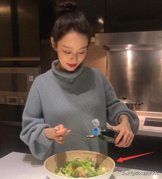 郎朗老婆晒怀孕七月美照，却引发网友热议：孕妇就别营销少女感了