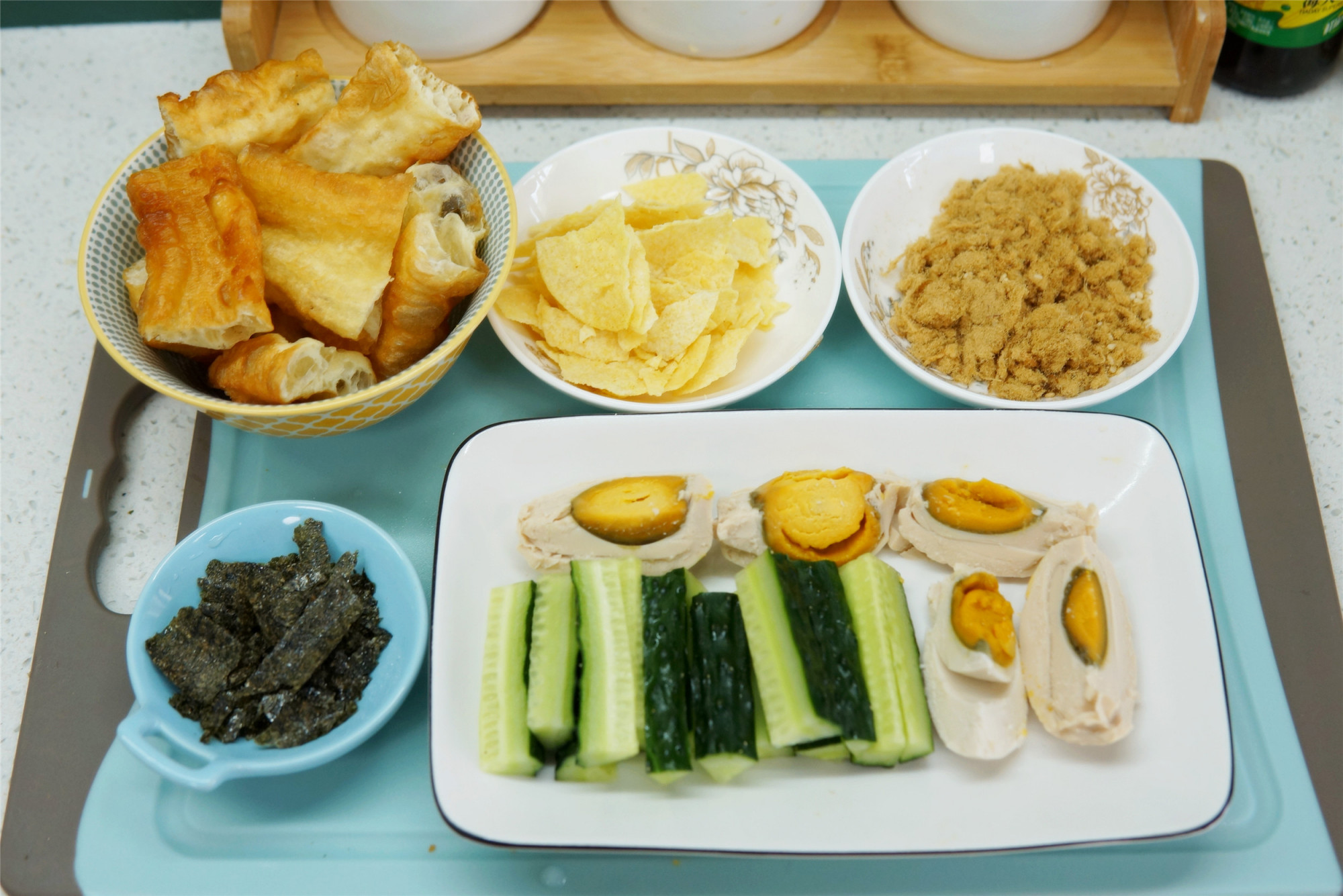 学会这早餐，家里的米都不够吃了，上班上学拿一个就走，营养好吃