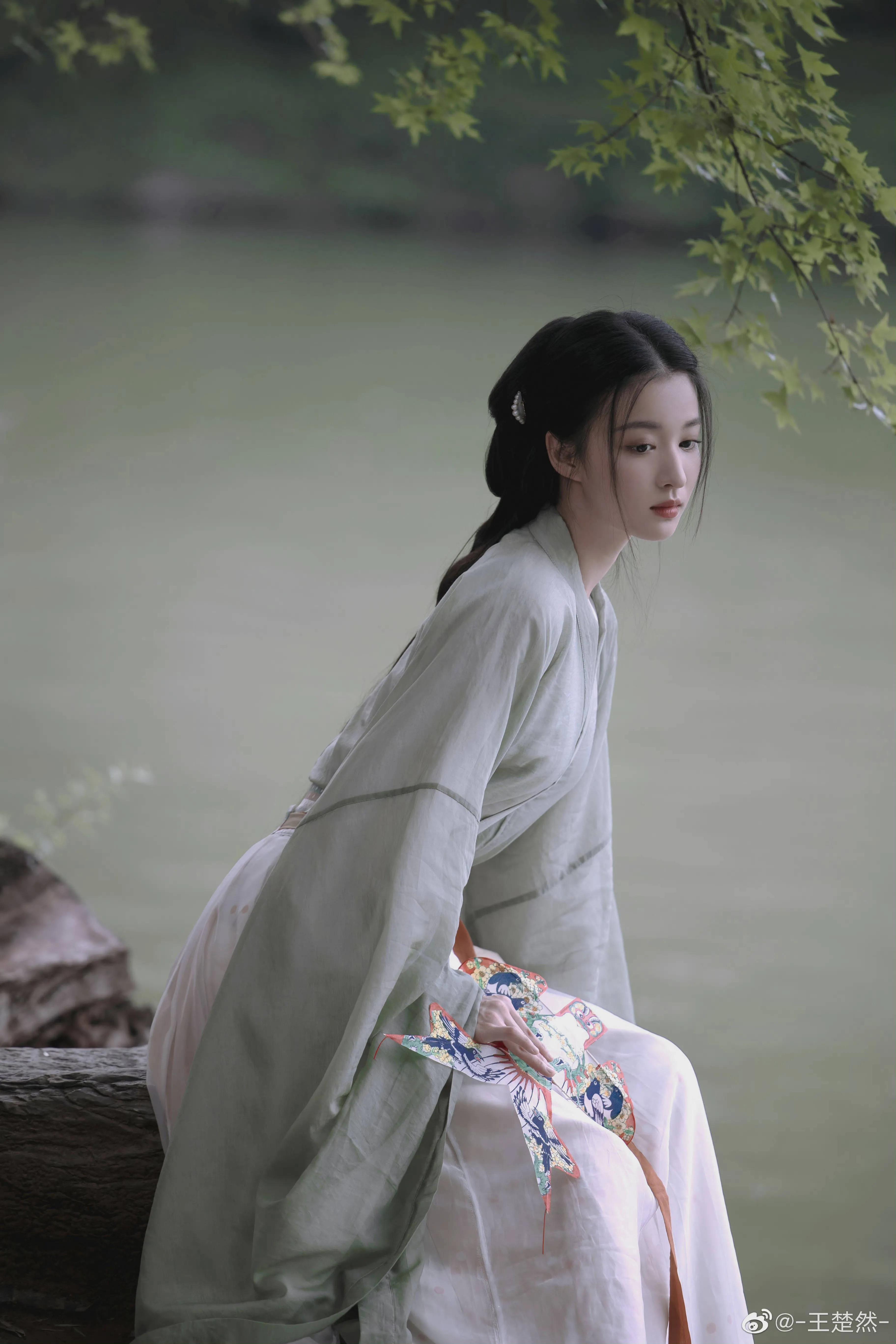 糊，但是漂亮！那些不出名的女明星，看看你认识几个？