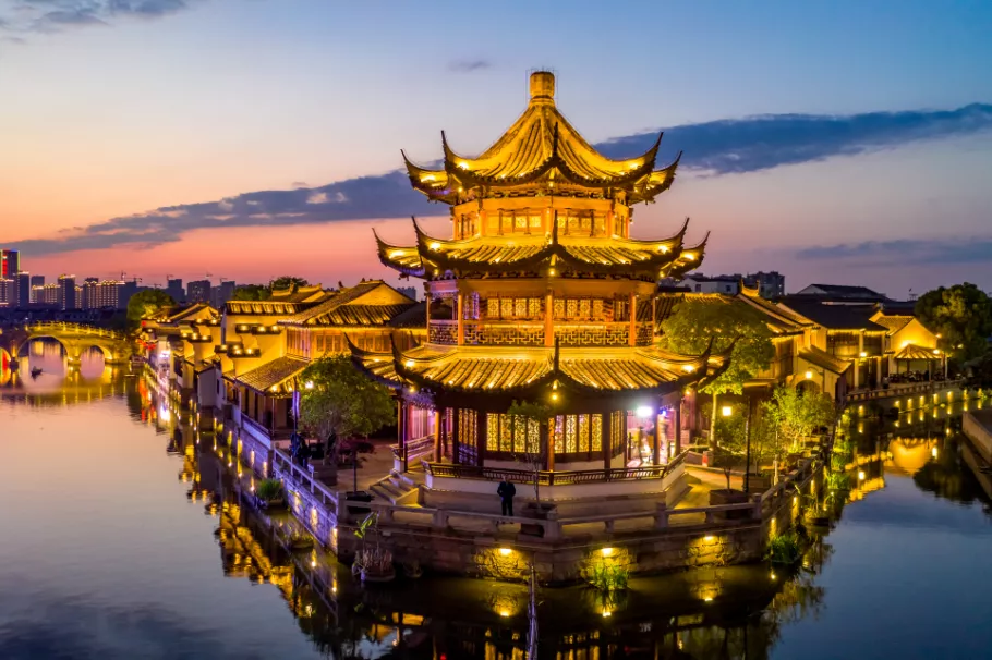 “虞歌畅晚”·2021樱花季暨方塔夜秀启幕 “虞歌畅晚”·2021樱花季暨方塔夜秀启幕
