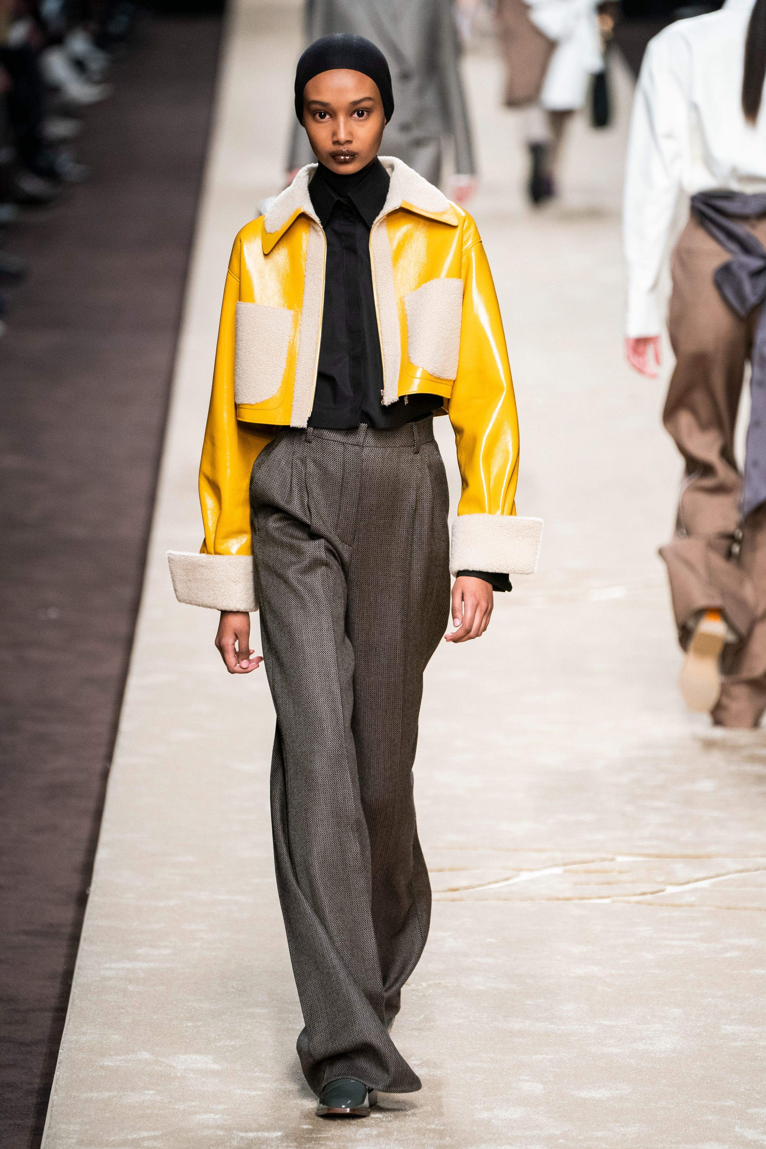 米兰时装周│Fendi 2019秋冬-老佛爷为fendi设计的最后一场秀