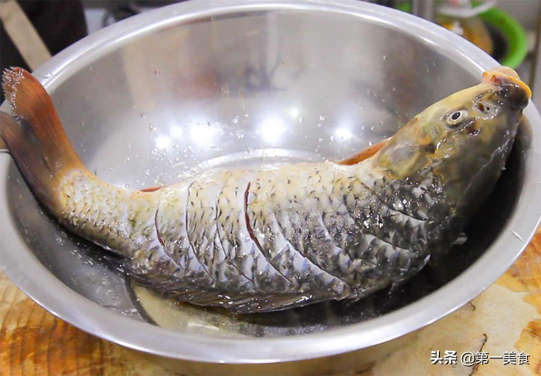 The chef teaches you how to cook homemade braised fish, learn these ...