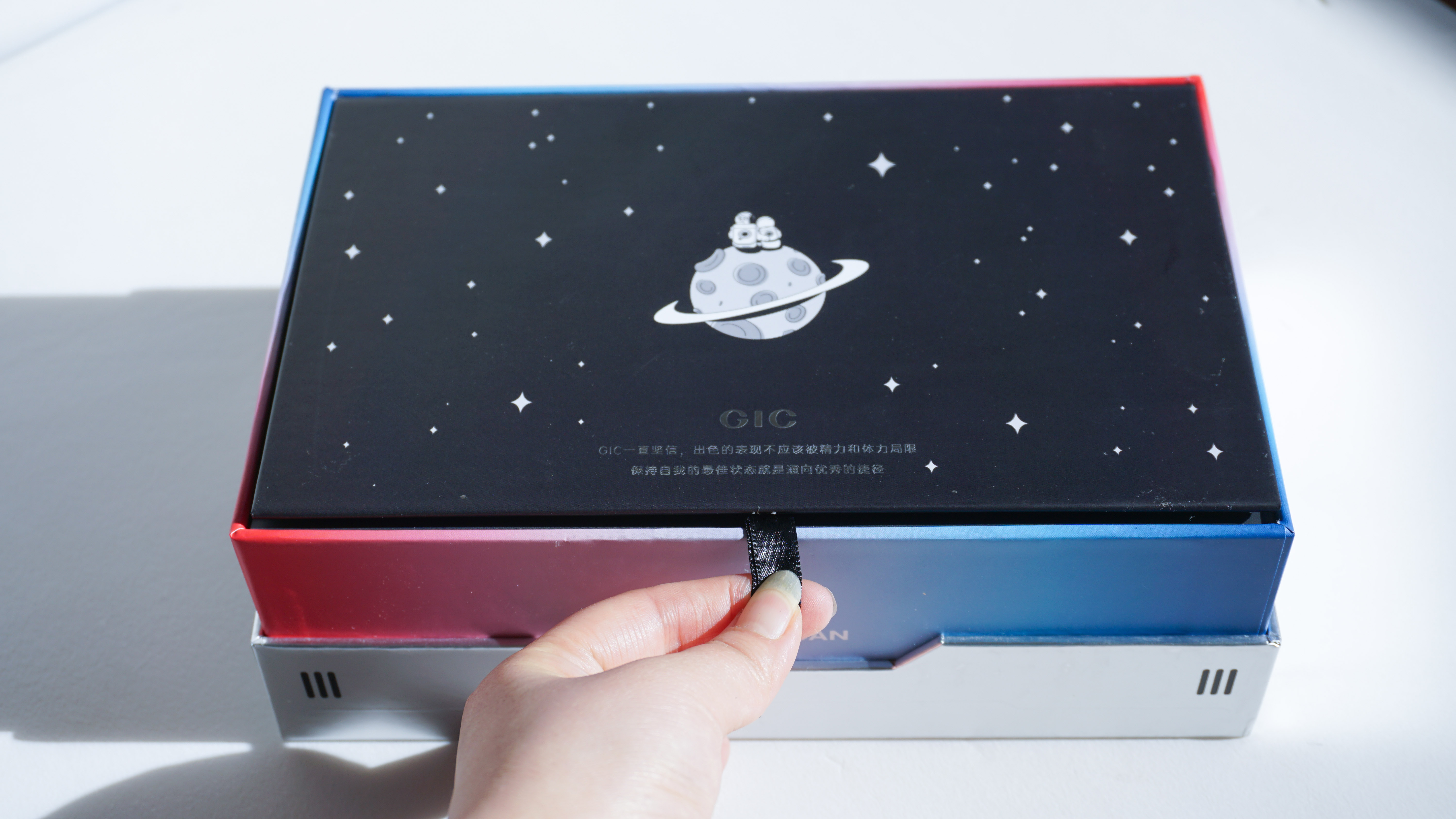 GIC轻缓压式颈椎按摩仪，让身体的疲惫感一扫而光