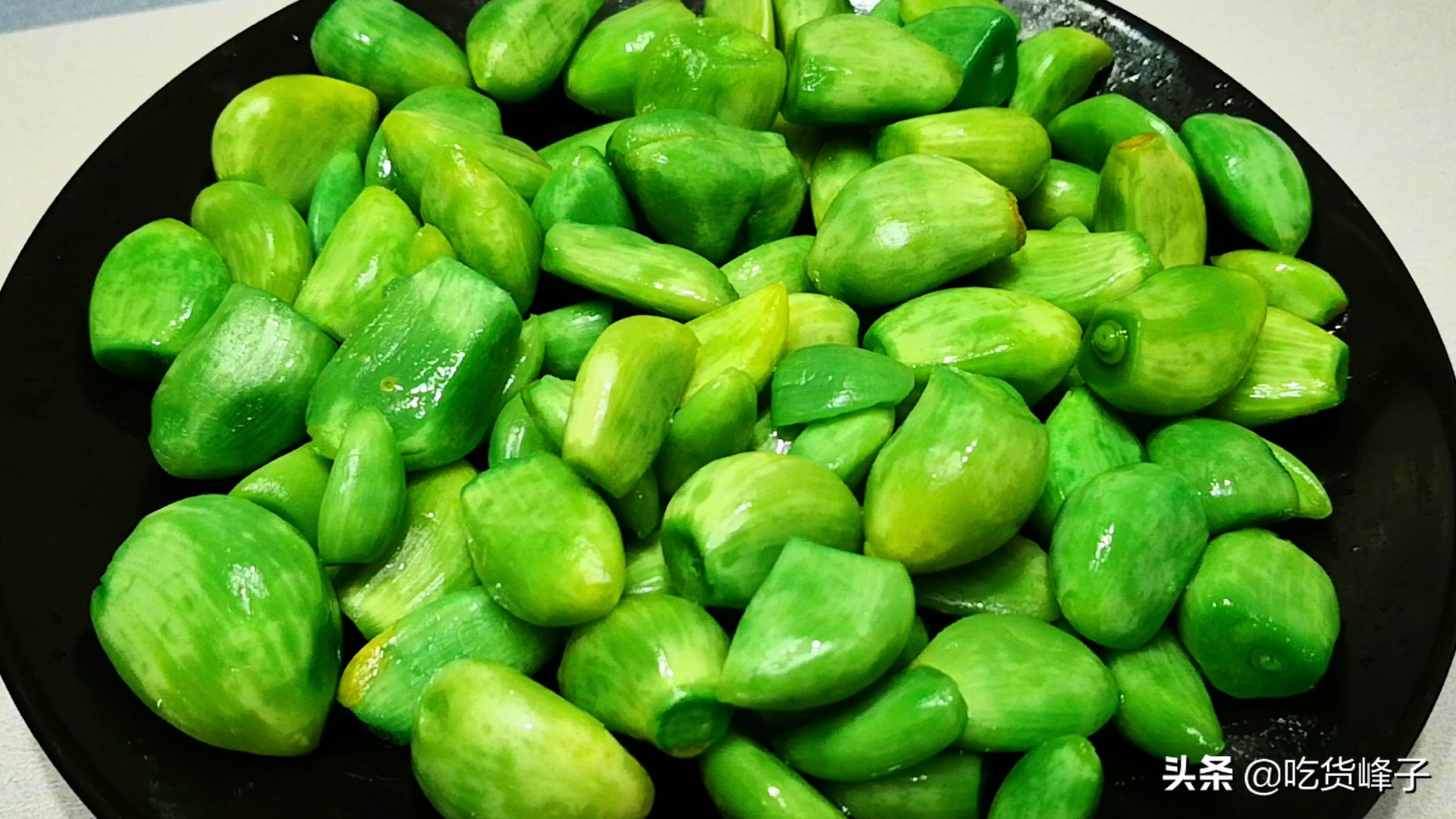 Dried meat 8 bloat dried meat 8 garlic, remember well " 1 cut 2 white " , 7 days become dark green, already simple fast