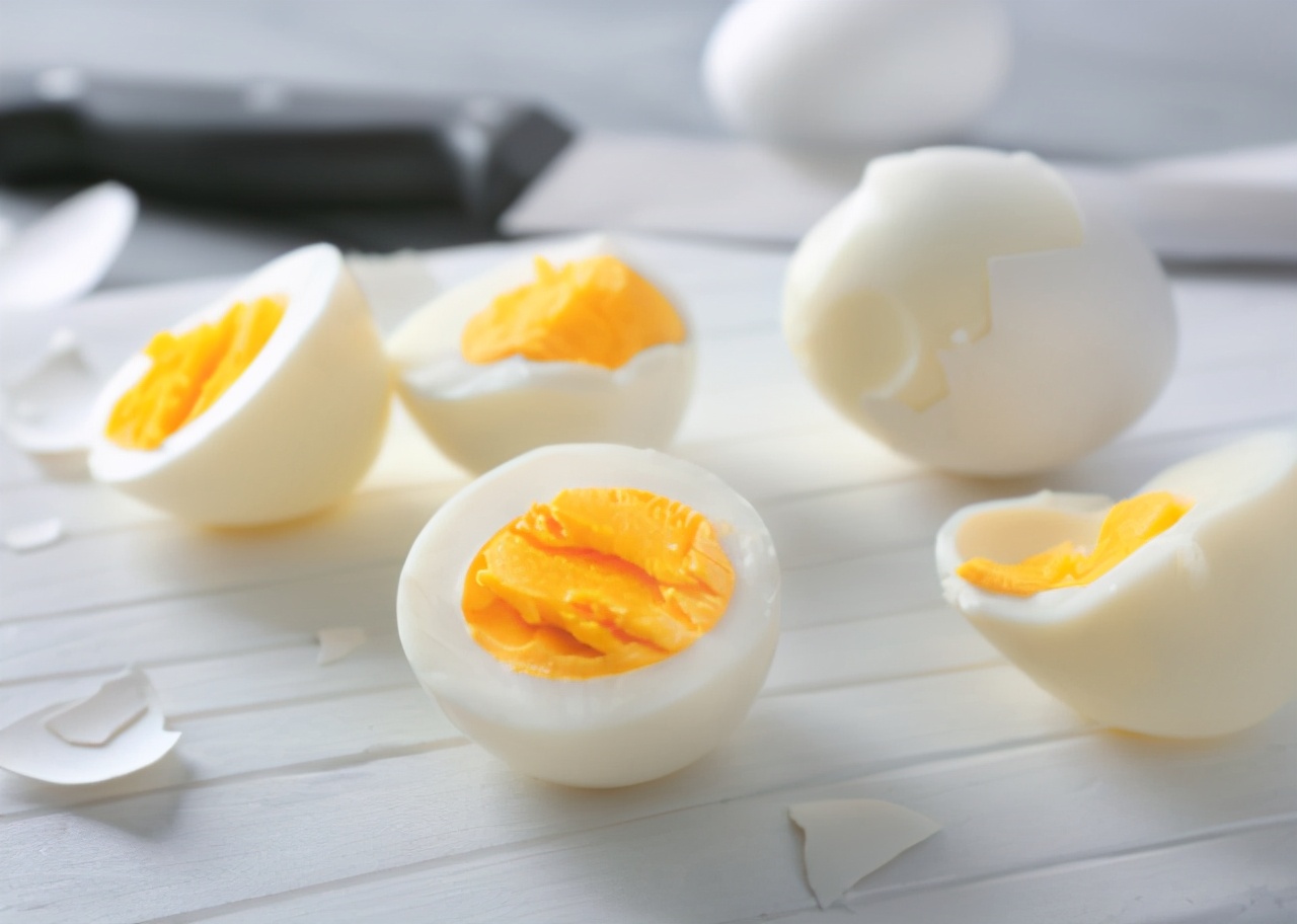 People who eat eggs every morning have these differences in their