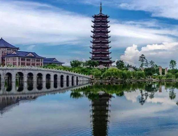 国内医药类院校排名出炉，中国医大跌出前3，南医大没挤进前5