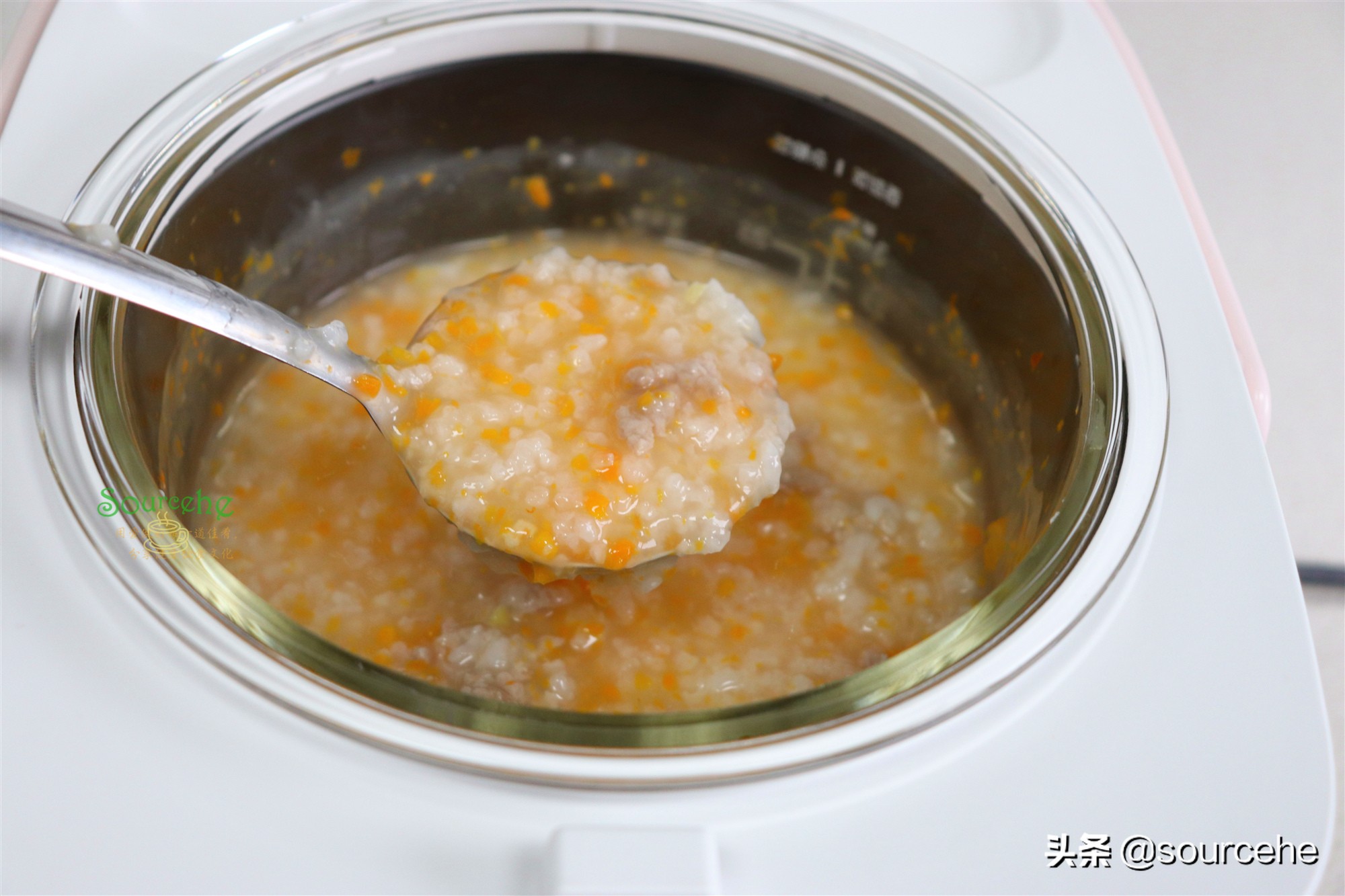我家寶寶二歲多，隔三差五就吃蔬菜肉末粥，身高一米，聰明又可愛