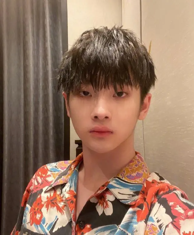 周震南父母?baby港风大小姐?李汶翰男孩最好别跳女孩子的舞