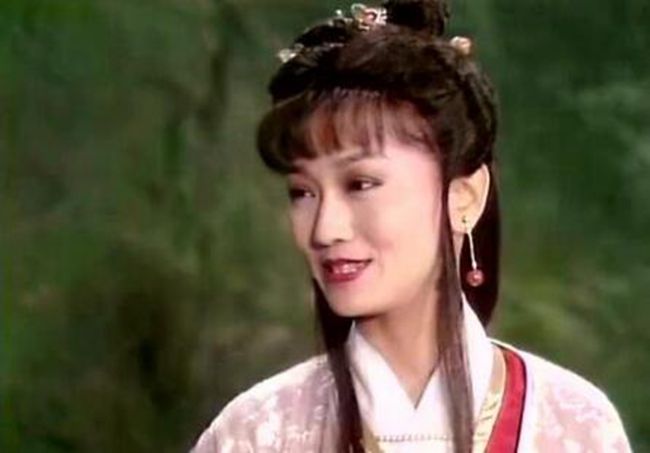 白素贞不知，为啥法海放着那么多妖不捉偏盯着她和官人？至今才懂