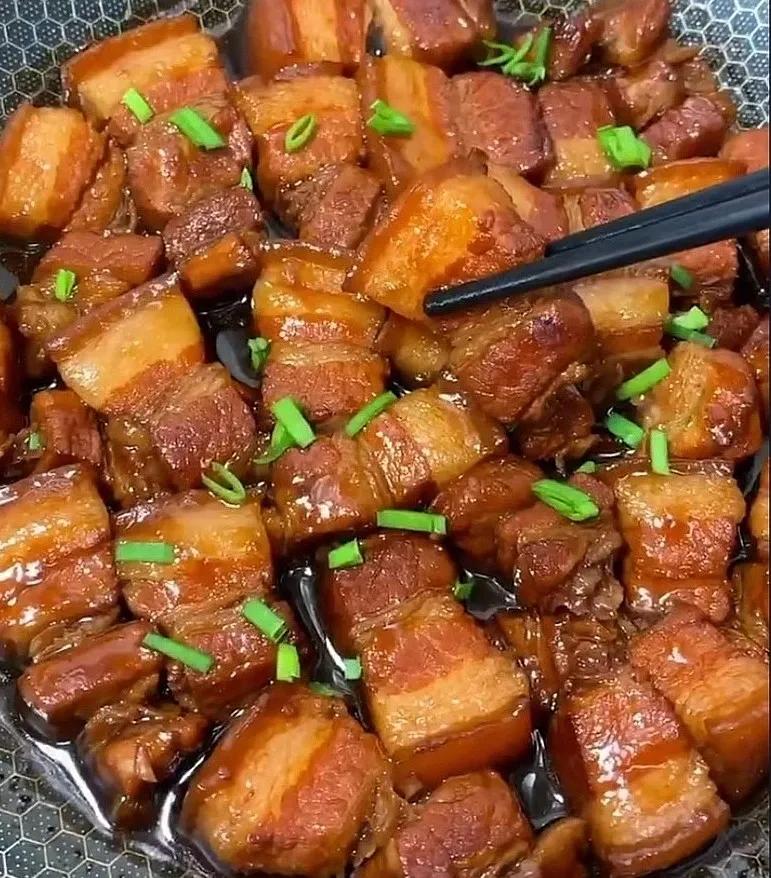 五花肉怎麼做好吃肥而不膩？ 加1步做法和多下1種配料便肥而不膩