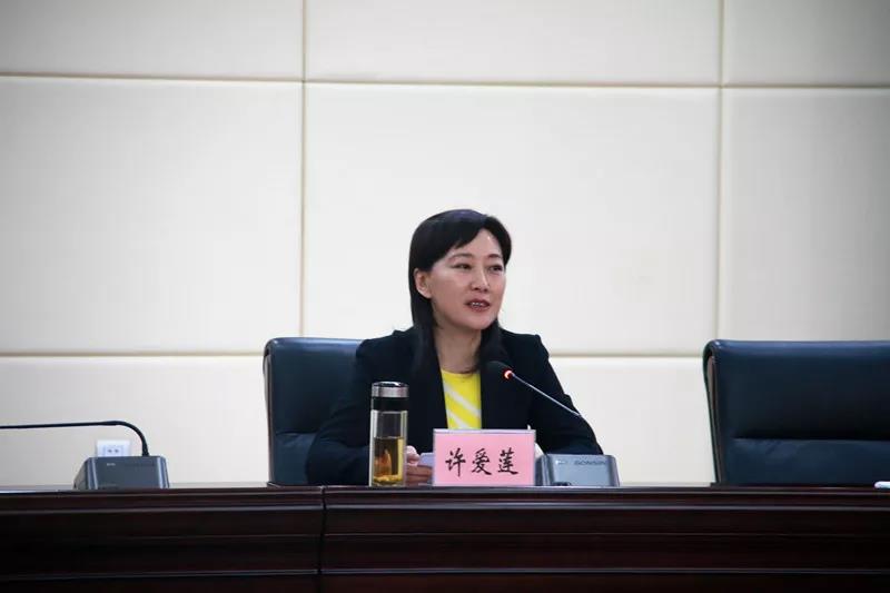 女市长打30万两支的美容针，打完第一针后，得知自己正在被调查，第二针不打了