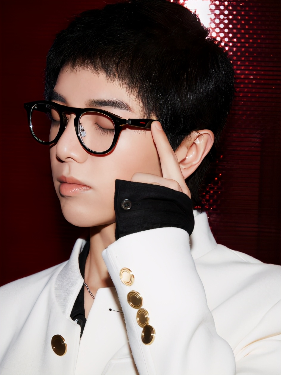 GENTLE MONSTER成都限时体验店开幕