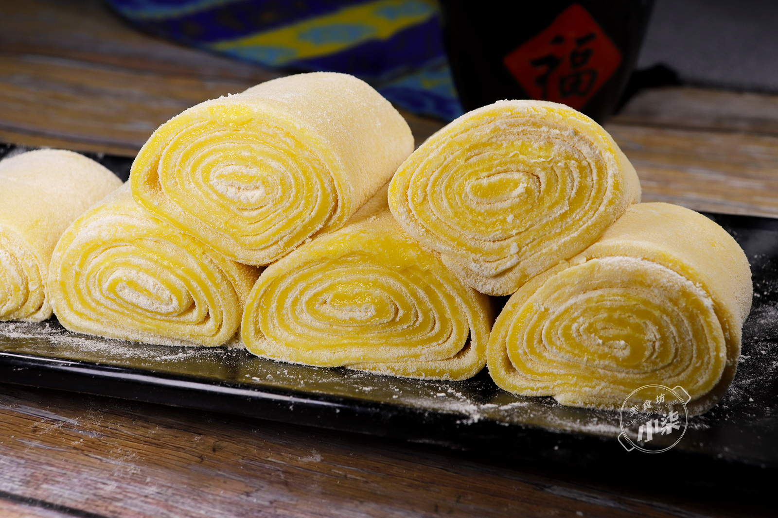 2個紅薯，1碗糯米粉，不烤不油炸，簡單一做，軟糯香甜又多層