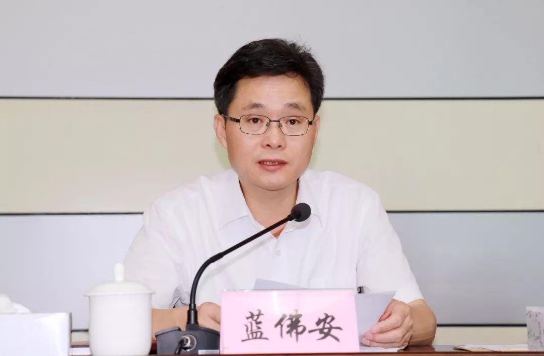 “法槌第一人”陈国猛空降海南，成为今年第三位新任省纪委书记