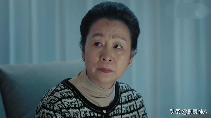 《燃烧》赵月娥犯下两个最愚蠢错误，一桩无头