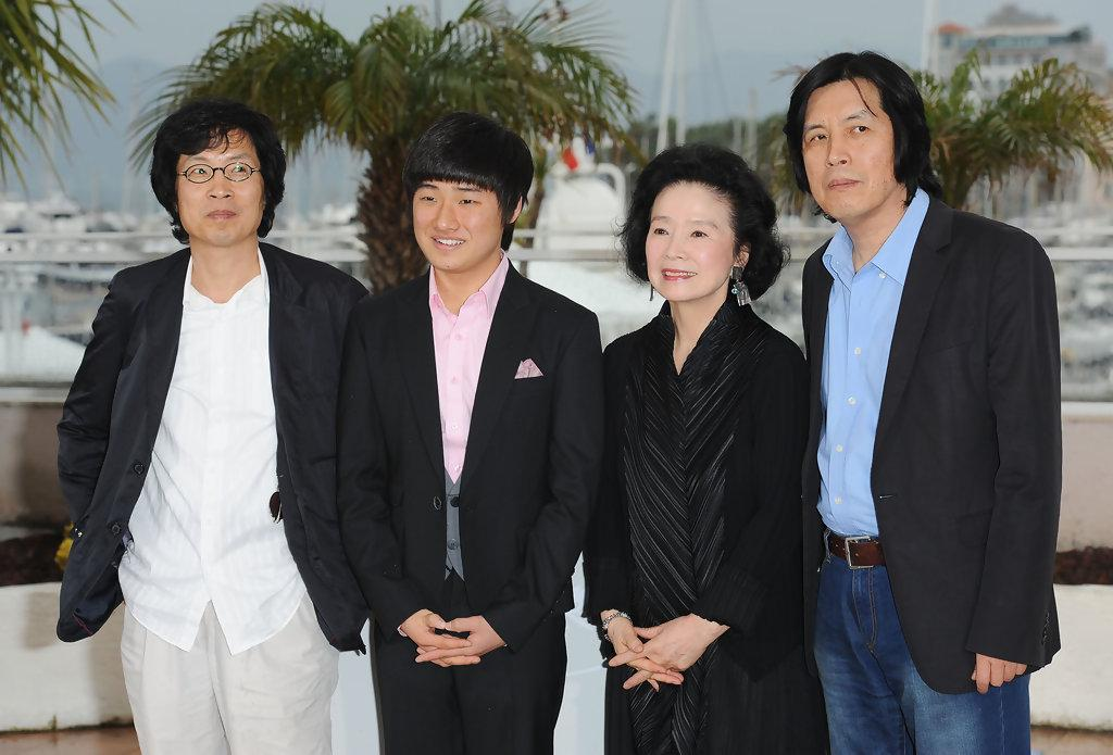 Famous female actor or artist suffers from 76 years old of Korea after old age is gawkish, doubt is abandoned by husband and daughter raise