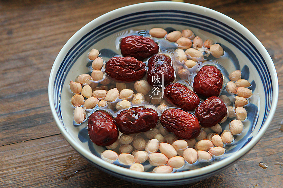 夏天遇到这瓜别手软，用来煲汤清润可口，皮肤水当当，比敷面膜强