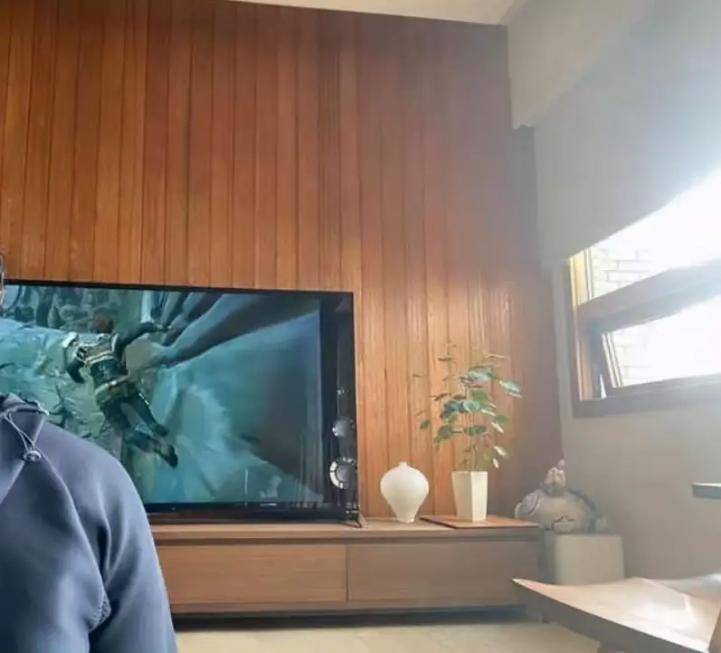 蒙嘉慧罕秀恩爱，千万豪宅内景意外曝光，与郑