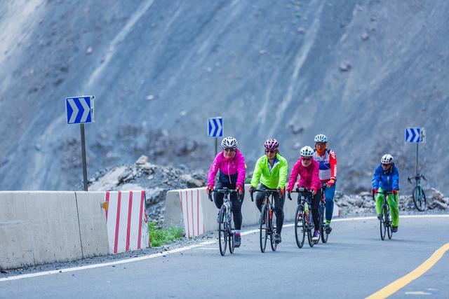 纵贯天山脊梁的景观大道——2020最美独库公路自行车旅行攻略