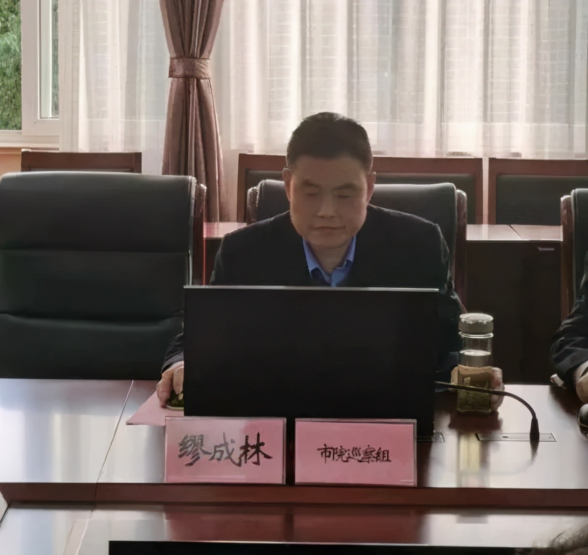 镜湖区检察院这个会议专题听取扫黑除恶专项斗争工作，快来看看吧！