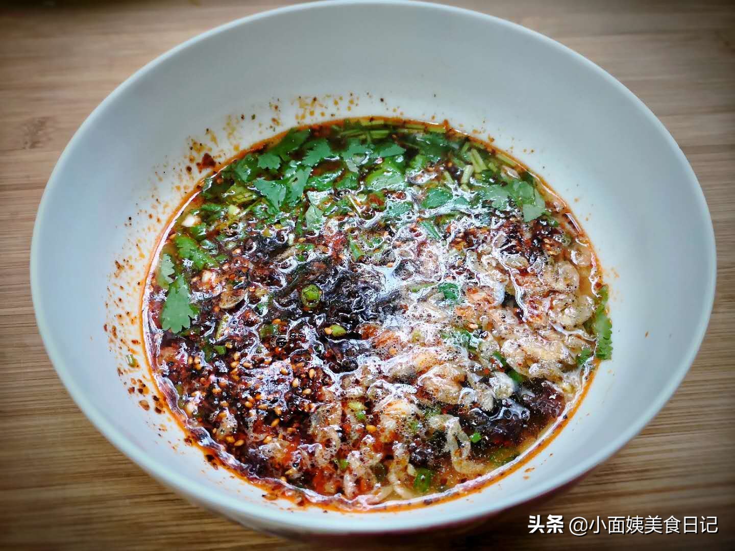 秋天早餐，吃它最省事，10分钟就上桌，酸爽开胃，天天吃不厌