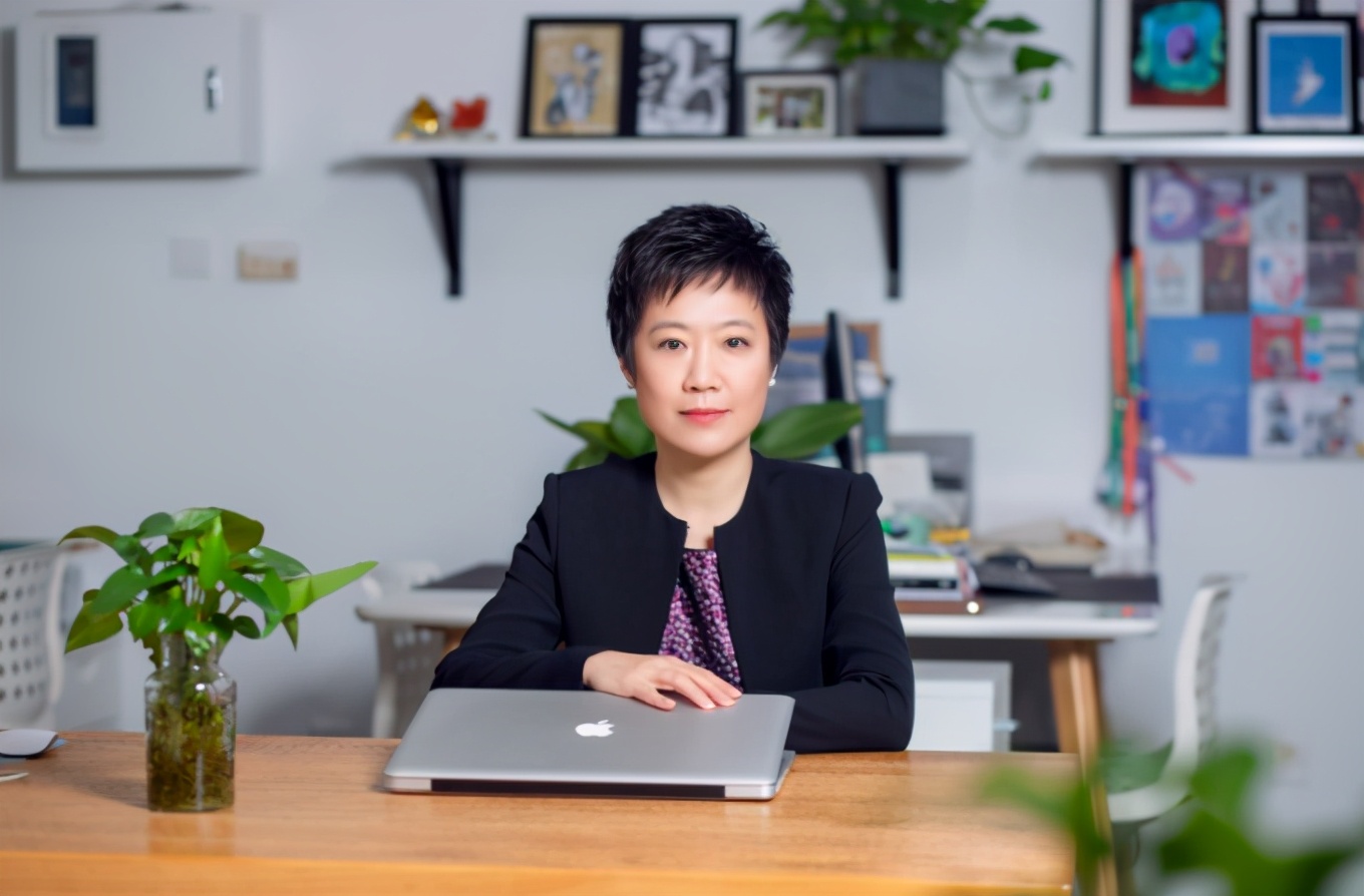 疫情面前没有局外人，做好个人防护比什么都重要！听钟南山瞿介明张文宏吴凡说