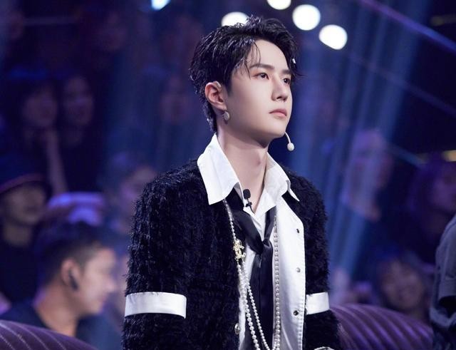 指迷|王一博打响指迷倒一片粉丝 王一博的努力也值得我们所有人学习