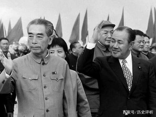 1972年对日索赔，毛主席神来之笔：放弃赔款，不得不说毛主席高明