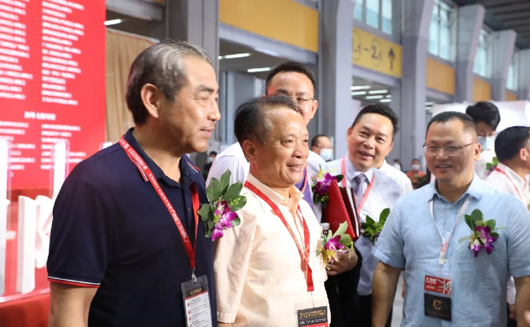 让陶业创新之火持续迸发|东鹏再次斩获多项国家级大奖