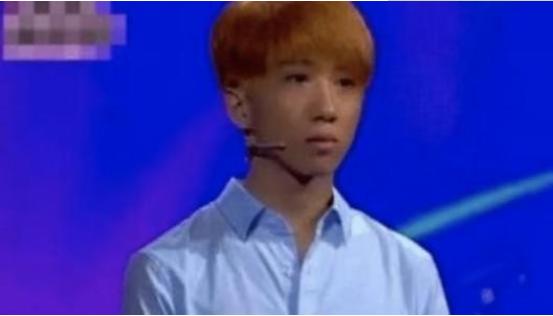 娇妻酷似刘亦菲，丈夫每天要亲吻10多次，妻子无