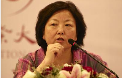 英美疫情亂成一鍋粥，西方精英開始支持中國，當初誰在抨擊武漢？