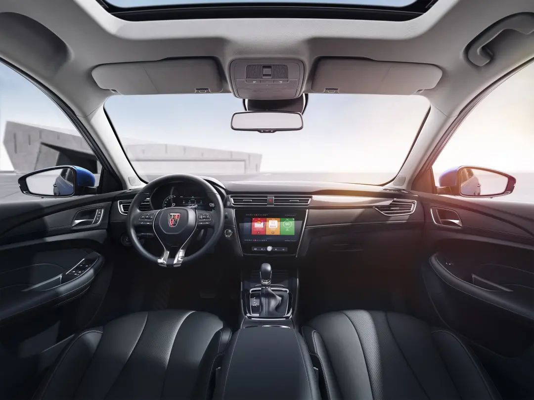 顶配8万多带主动刹车、自适应巡航，它比帝豪、逸动香！