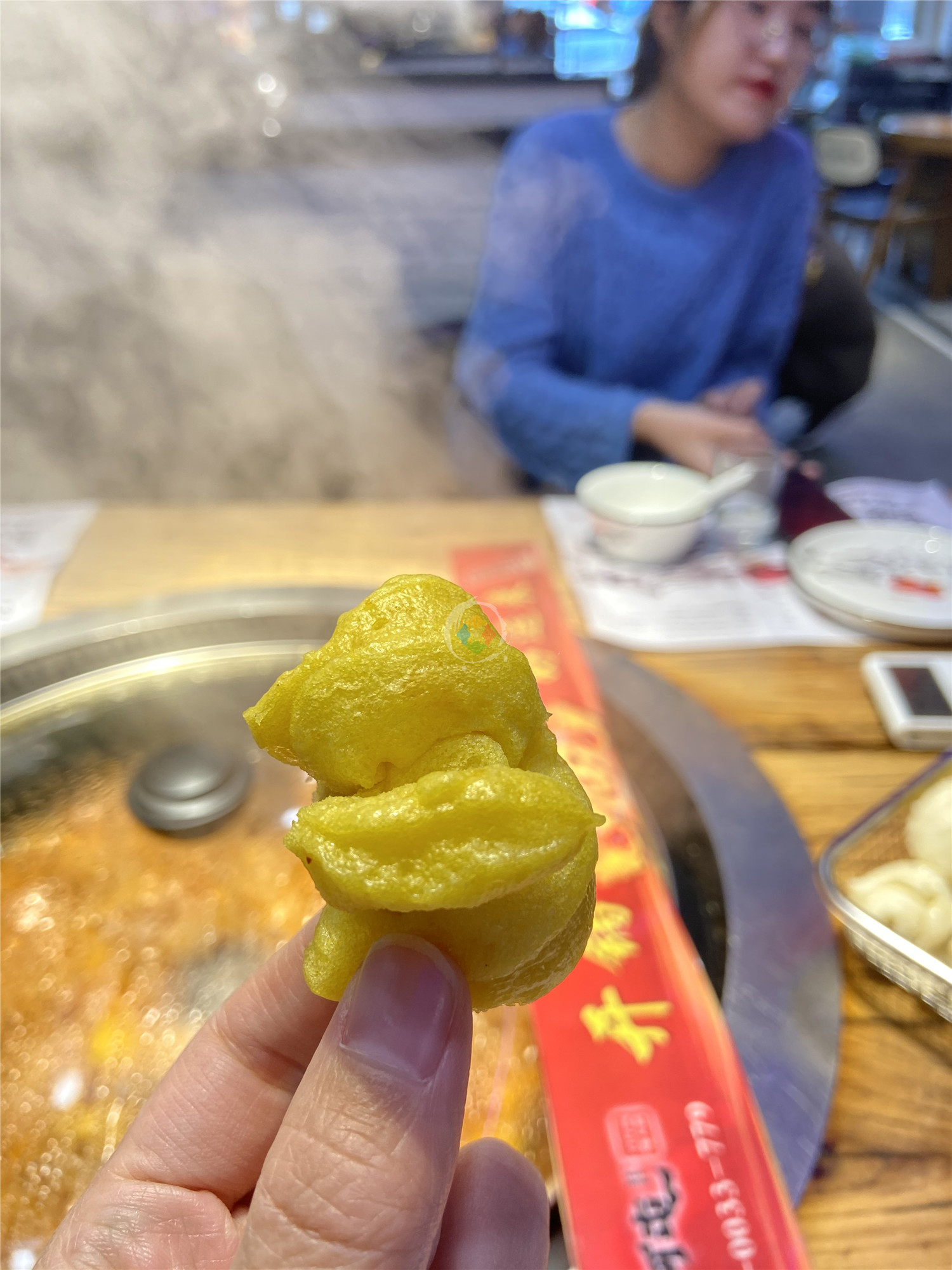 东北特色大锅菜，排骨大鹅双拼铁锅炖，放眼看去全是土豆