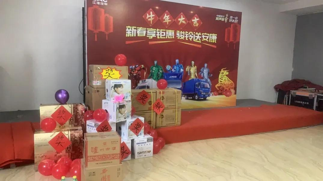 �´������������������ͣ