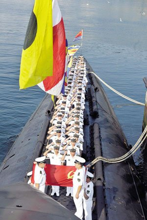 五岭逶迤腾巨浪：我国潜射弹道导弹研发一波三折，曾经中断8年