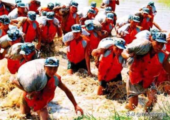 98年抗洪流泪的老将军，已经去世3年了，唯一的