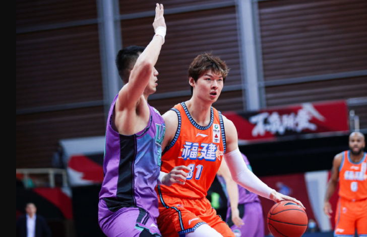 哈德森28+5+6尼克尔森空砍27分 山东力克福建取连胜
