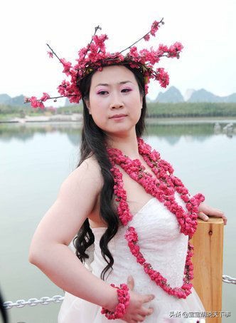 第一代女网红“芙蓉姐姐”，现已身价过亿成女总裁