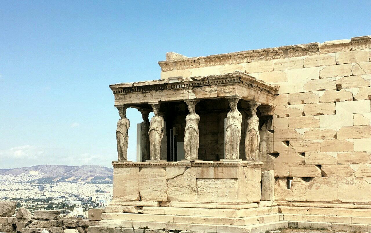 One of the 7 wonders of the world, the statue of Olympian Zeus - iMedia