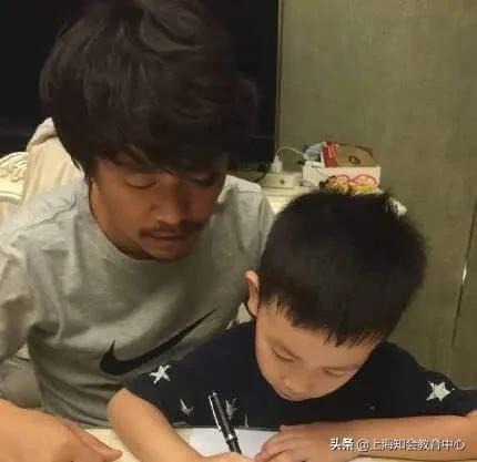 父母决定孩子，宝强马蓉的育儿成果：一个懂事