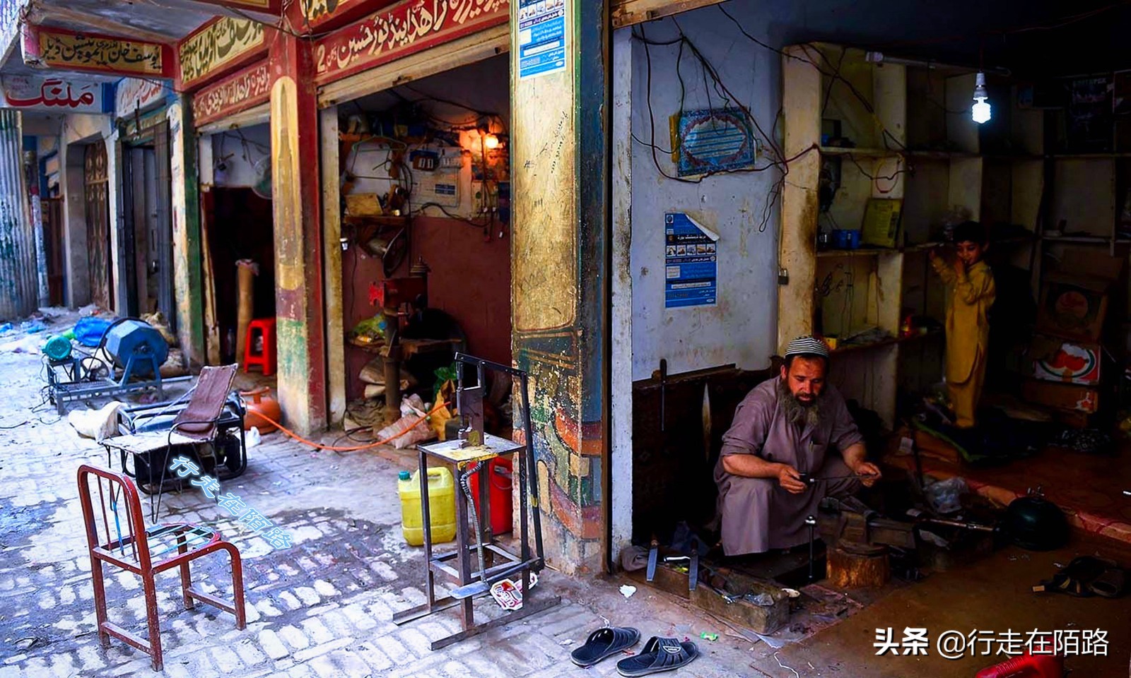 亚洲最大黑枪产地：你敢给原型我就敢仿造，导