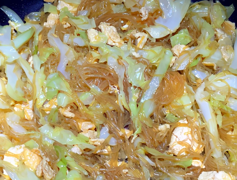 图片[5]-包菜粉丝炒鸡蛋的做法步骤图 大人小孩都适宜吃-起舞食谱网