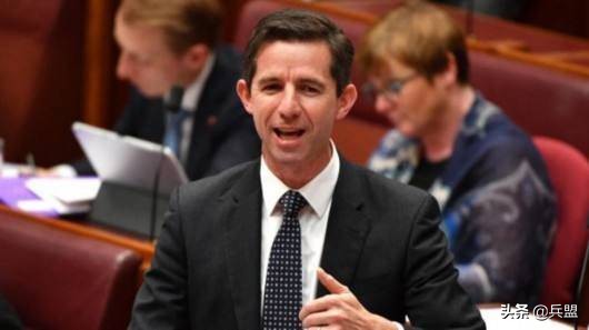 澳大利亚装委屈：想要协商，中方一直不接电话