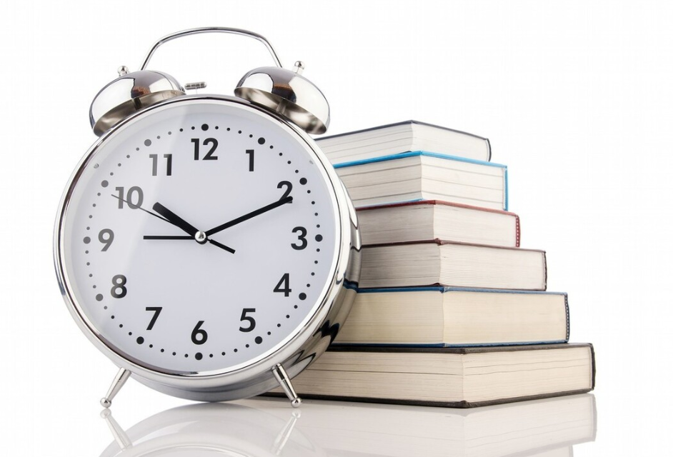 别人做自媒体一天赚几百，你却没收益？做好这几点轻松月入过万