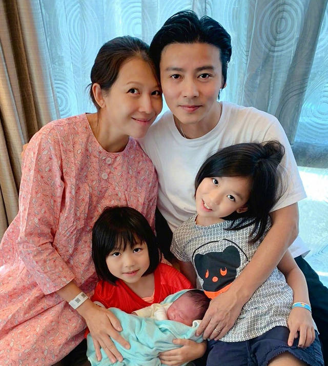 《水月洞天》播出17年：有人54歲仍單身，有人無戲可拍卻身家過億